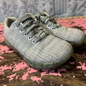 NOBULL grey and camo tennis shoes youth sz 4